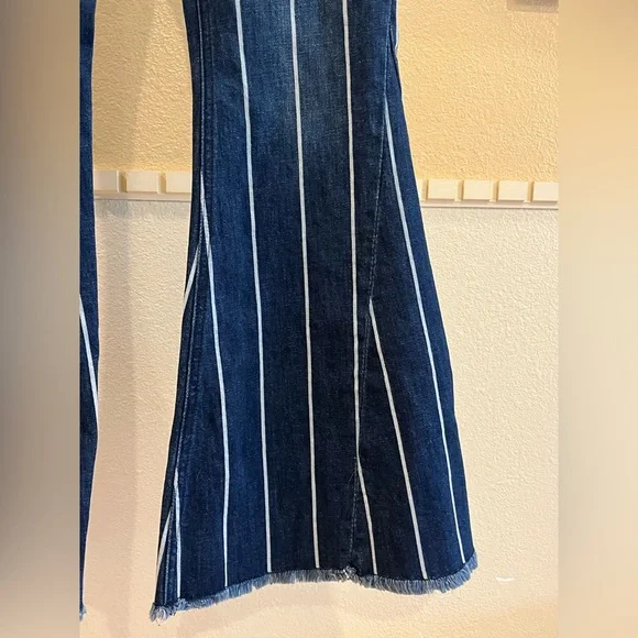 Flare/ bootcut/ bell bottom jeans w/ frayed hem striped Mid rise. Grace in LA 28 - Picture 4 of 12